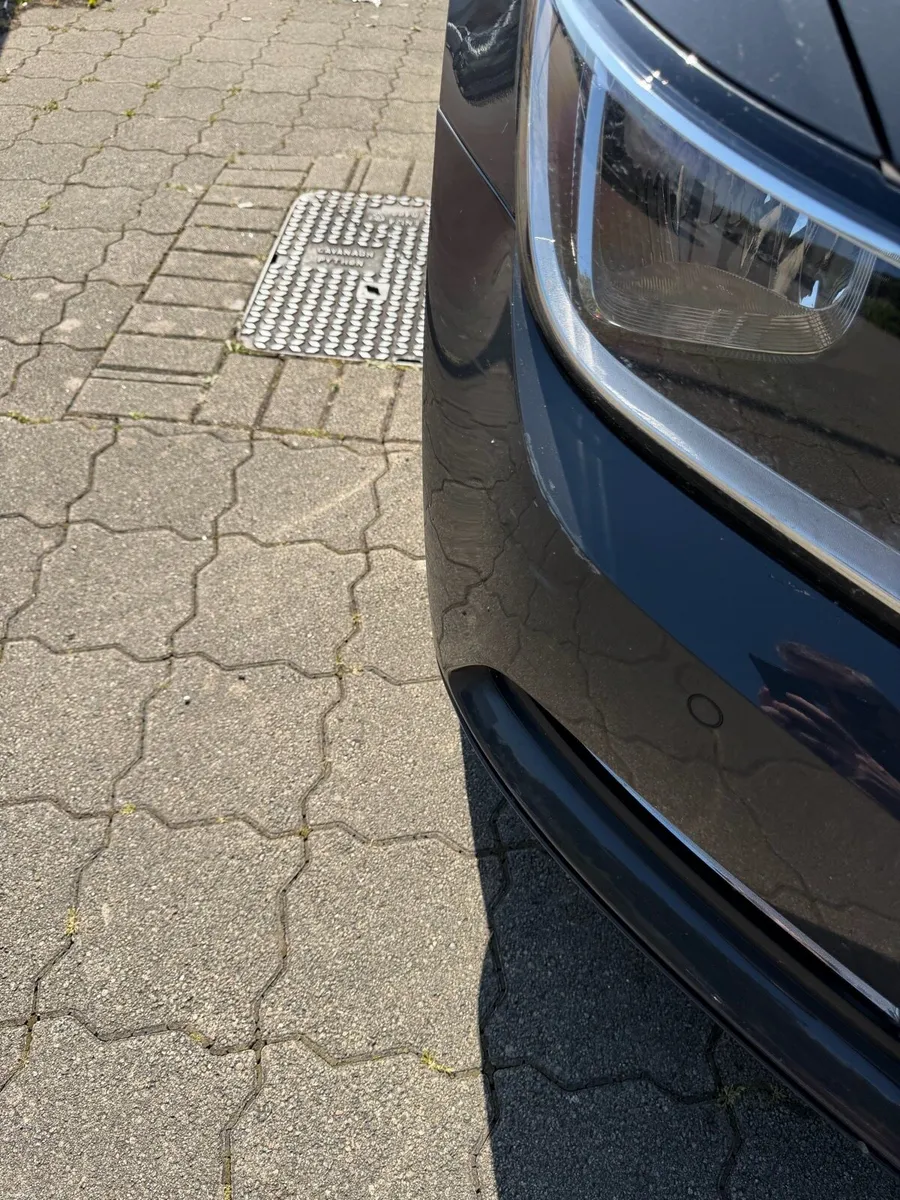 Volkswagen Passat - Image 4