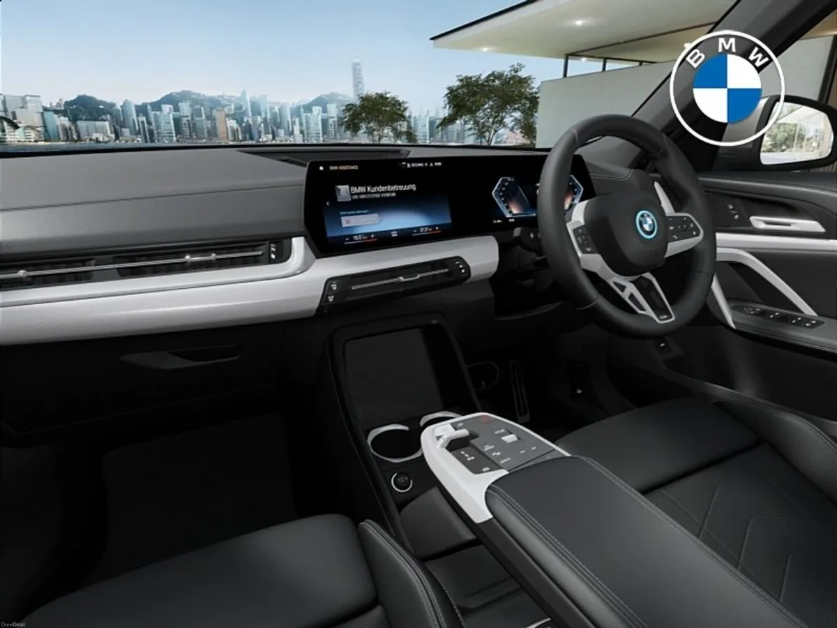BMW iX1 iX1 eDrive20 M Sport - Image 5