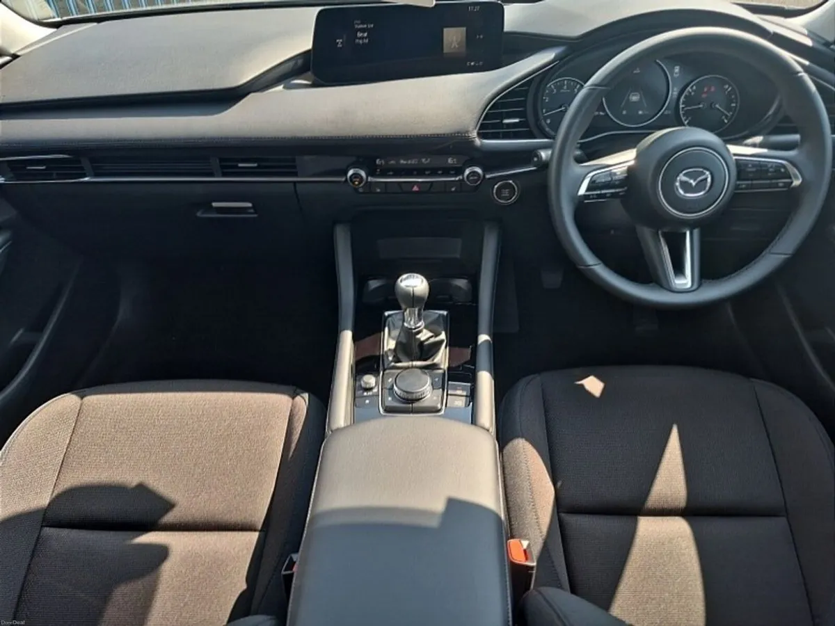 Mazda Mazda3 ** EX MANAGEMENT ** EXCLUSIVE LINE ** - Image 2