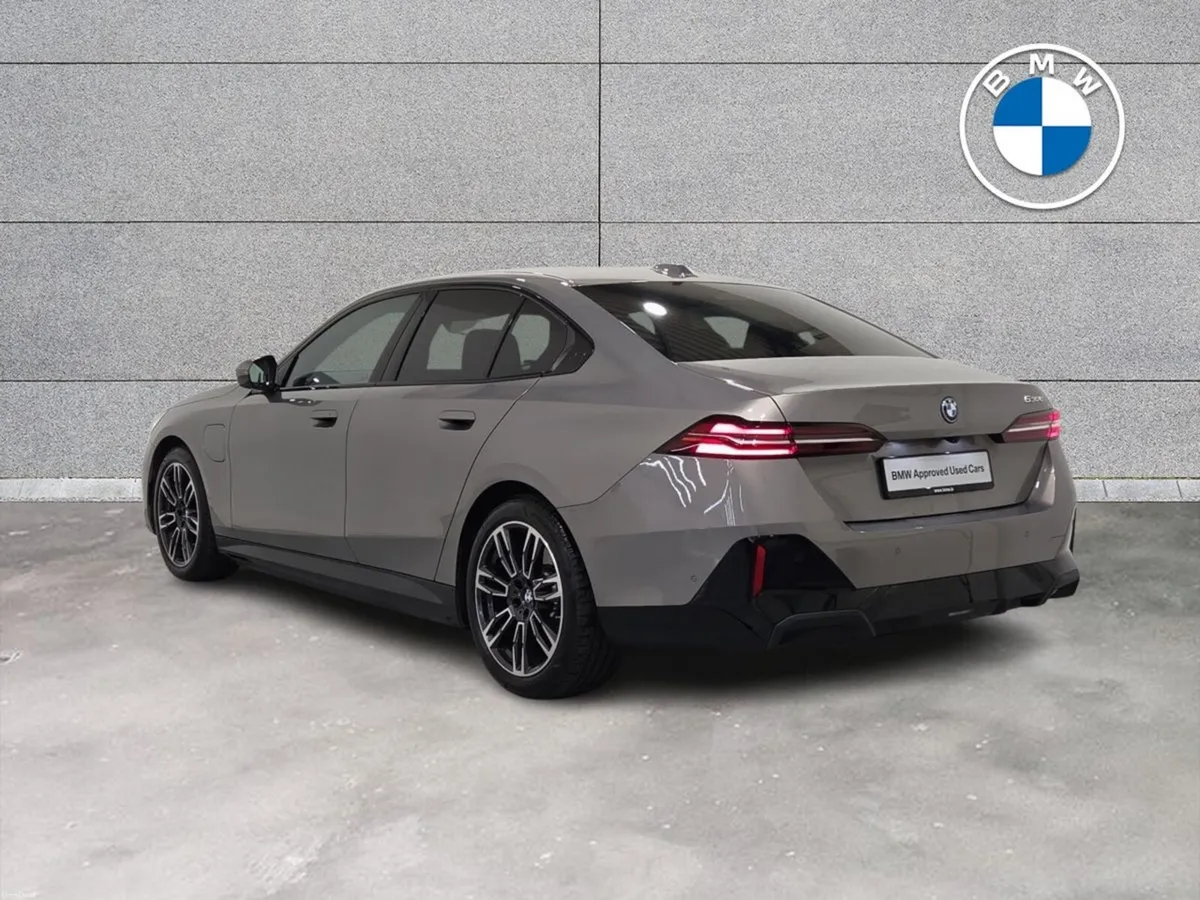 BMW 5-Series 530e M Sport - Image 3