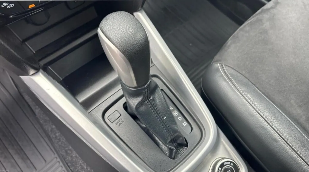171 Suzuki Vitara 1.6 DIESEL 4X4 AUTOMATIC - Image 4
