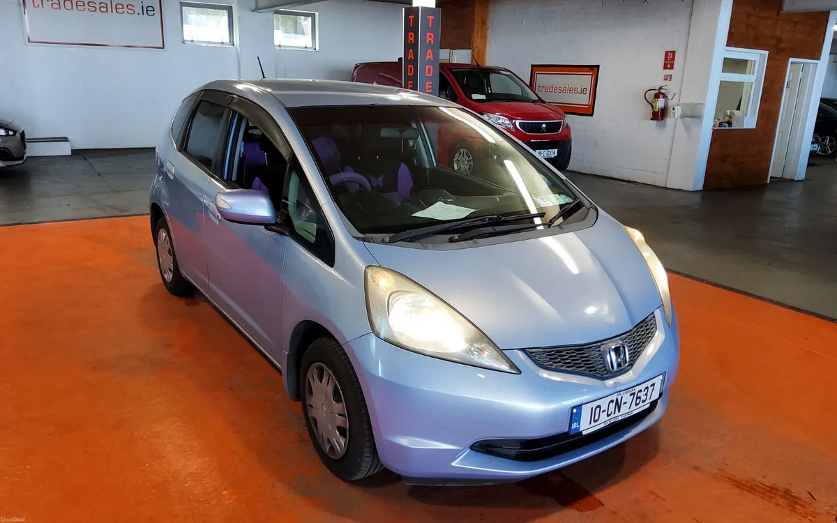 Honda Fit 2010 - Image 1