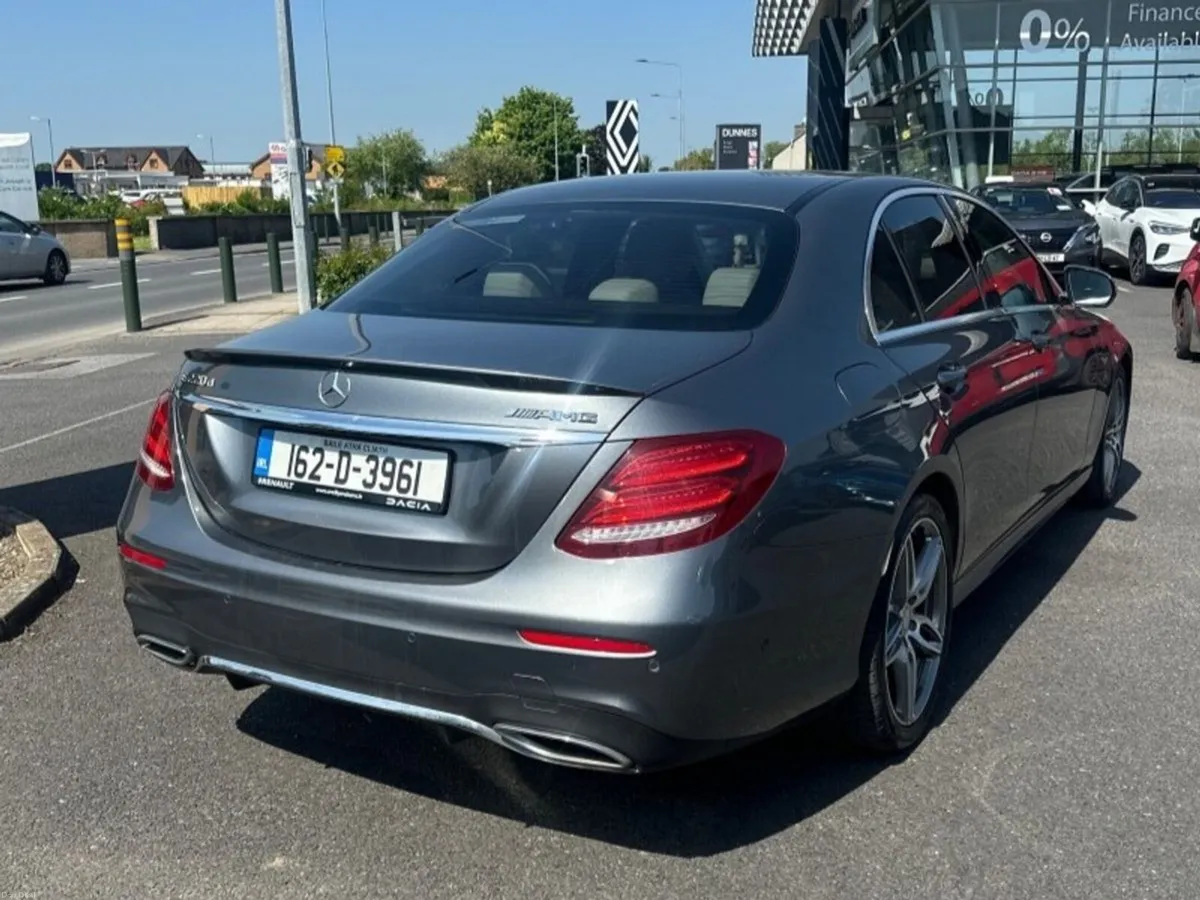 Mercedes-Benz E-Class E 220 D AMG LINE A/T - Image 3