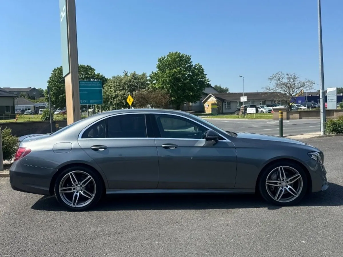 Mercedes-Benz E-Class E 220 D AMG LINE A/T - Image 6