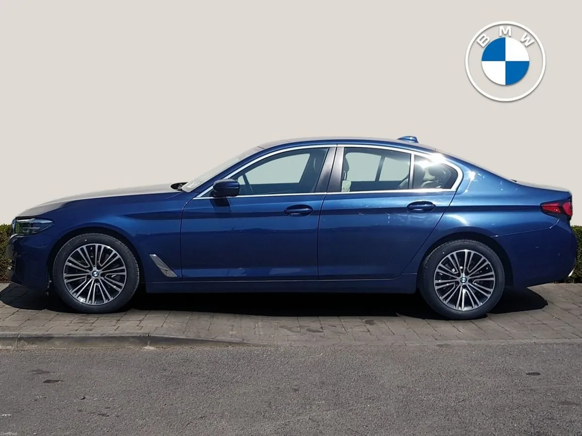 BMW 5-Series 520d SE - Image 4