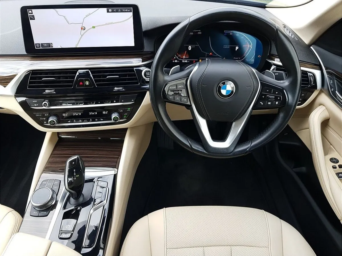 BMW 5-Series 520d SE - Image 5