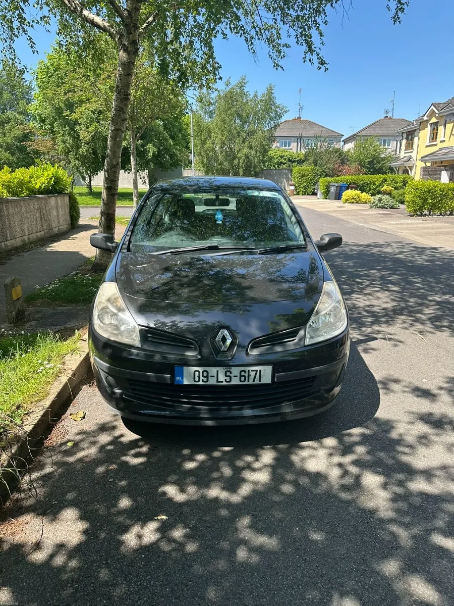 Renault Clio 2009 - Image 1