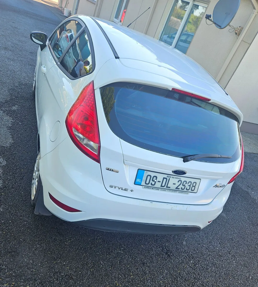 Ford Fiesta 2009 - Image 3