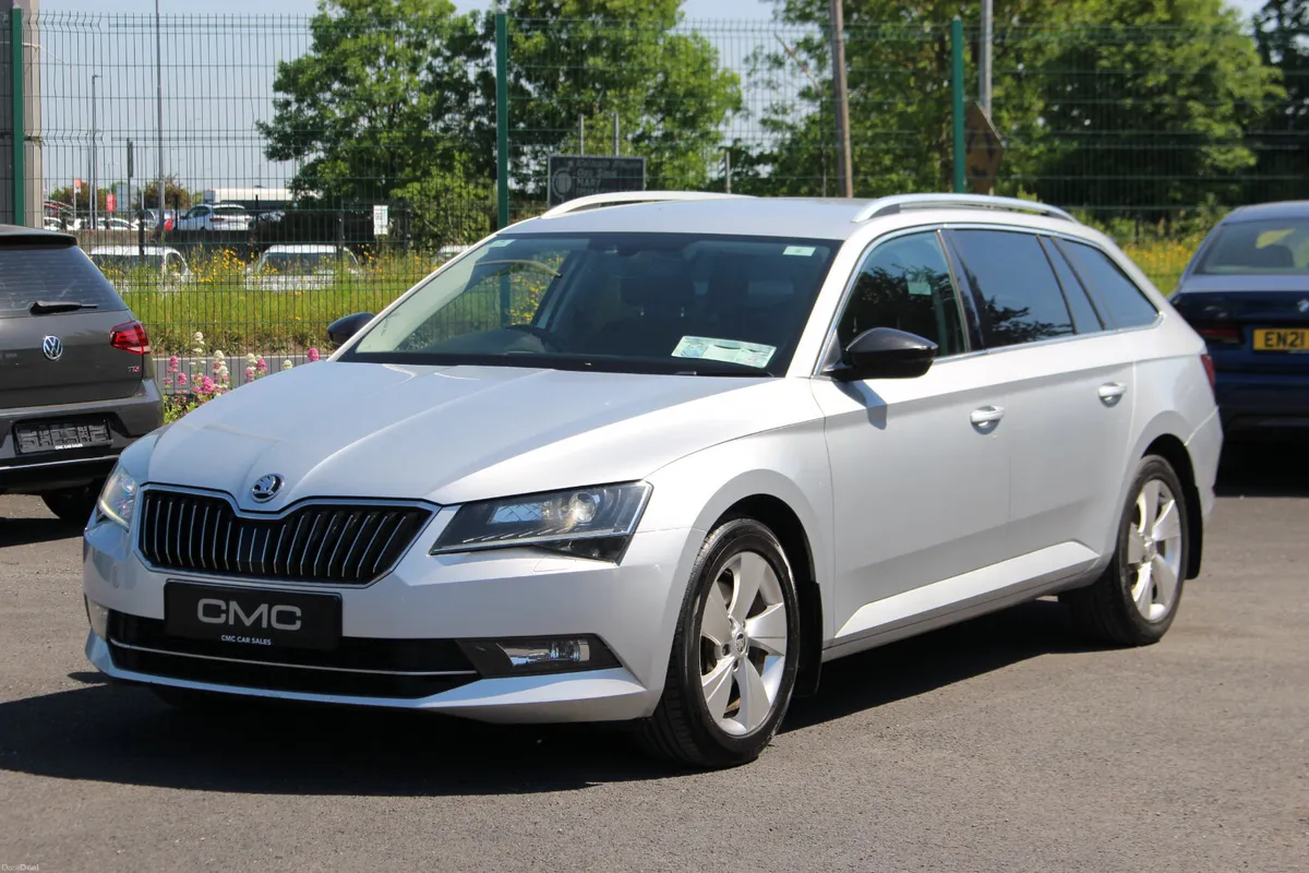 Skoda Superb 2018 1.6 TDI AMBITION ESTATE - Image 3