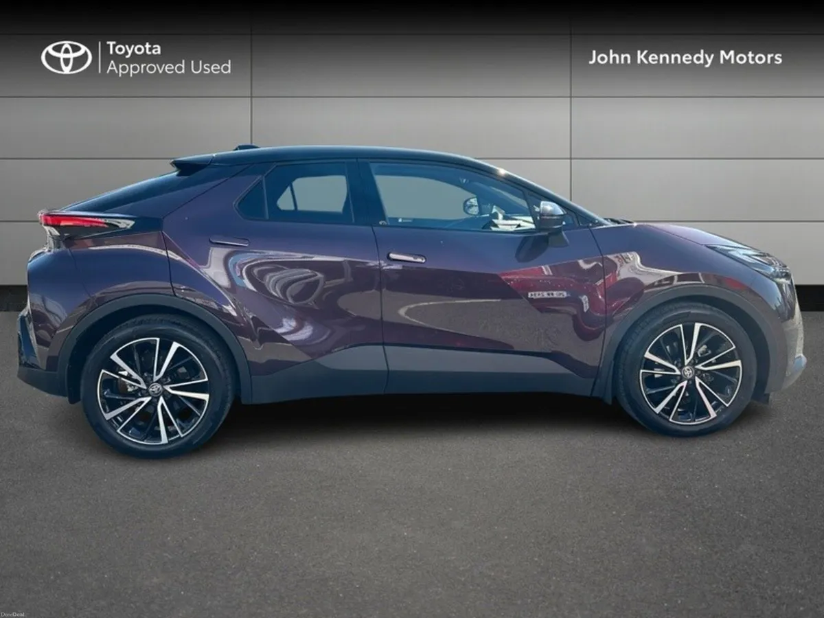 Toyota C-HR Hybrid Sol - Image 3
