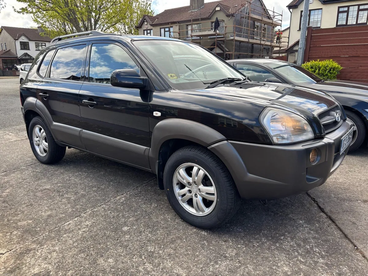 Hyundai Tucson 2.0CRDI NEW NCT - Image 3