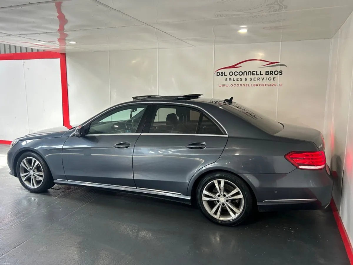 Mercedes-Benz E-Class E SERIES BLUETEC SE PREMIUM - Image 4
