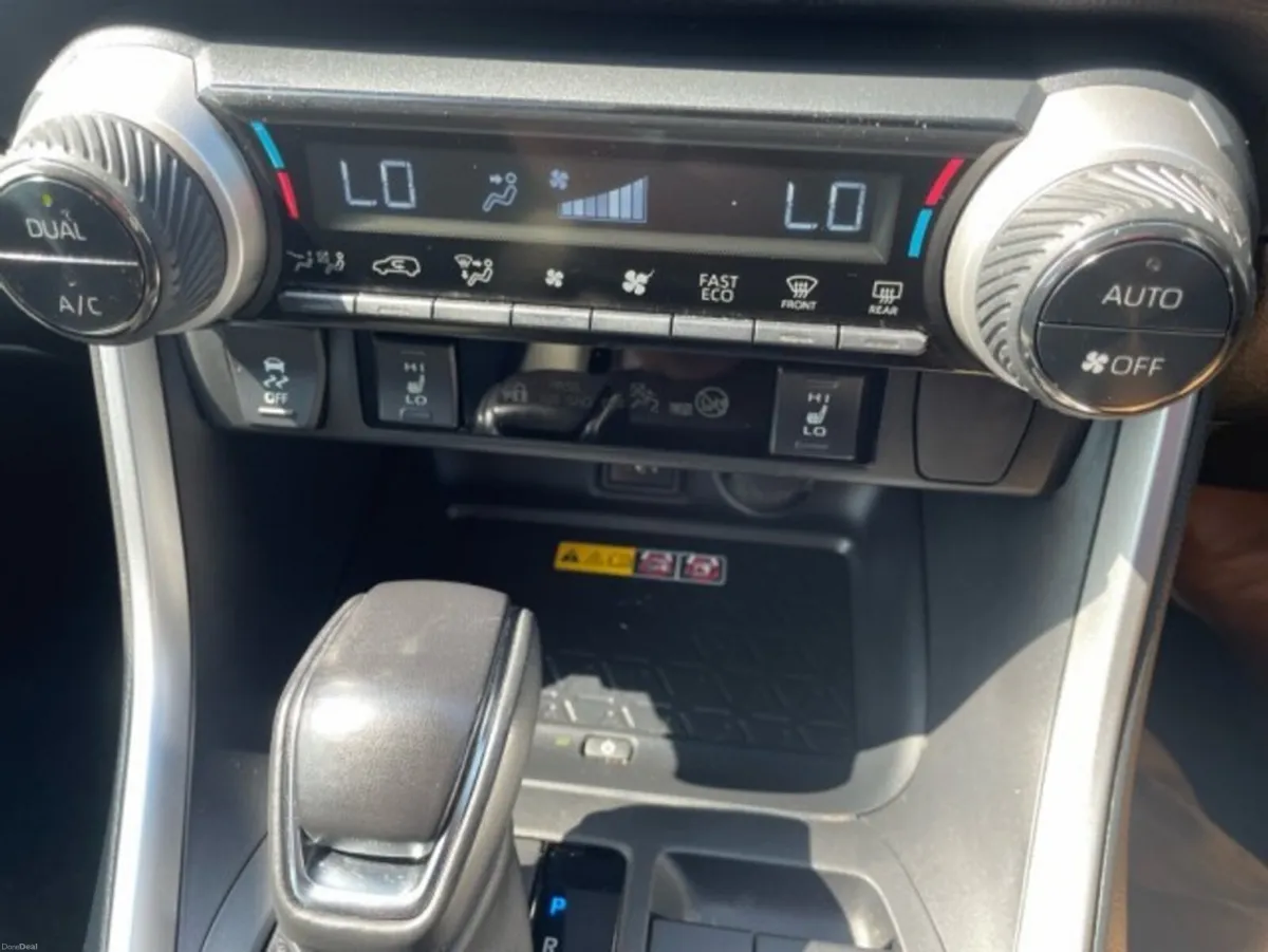 Toyota RAV4 Sol Edition - 2.5 Hybrid - AUTO - Full - Image 4
