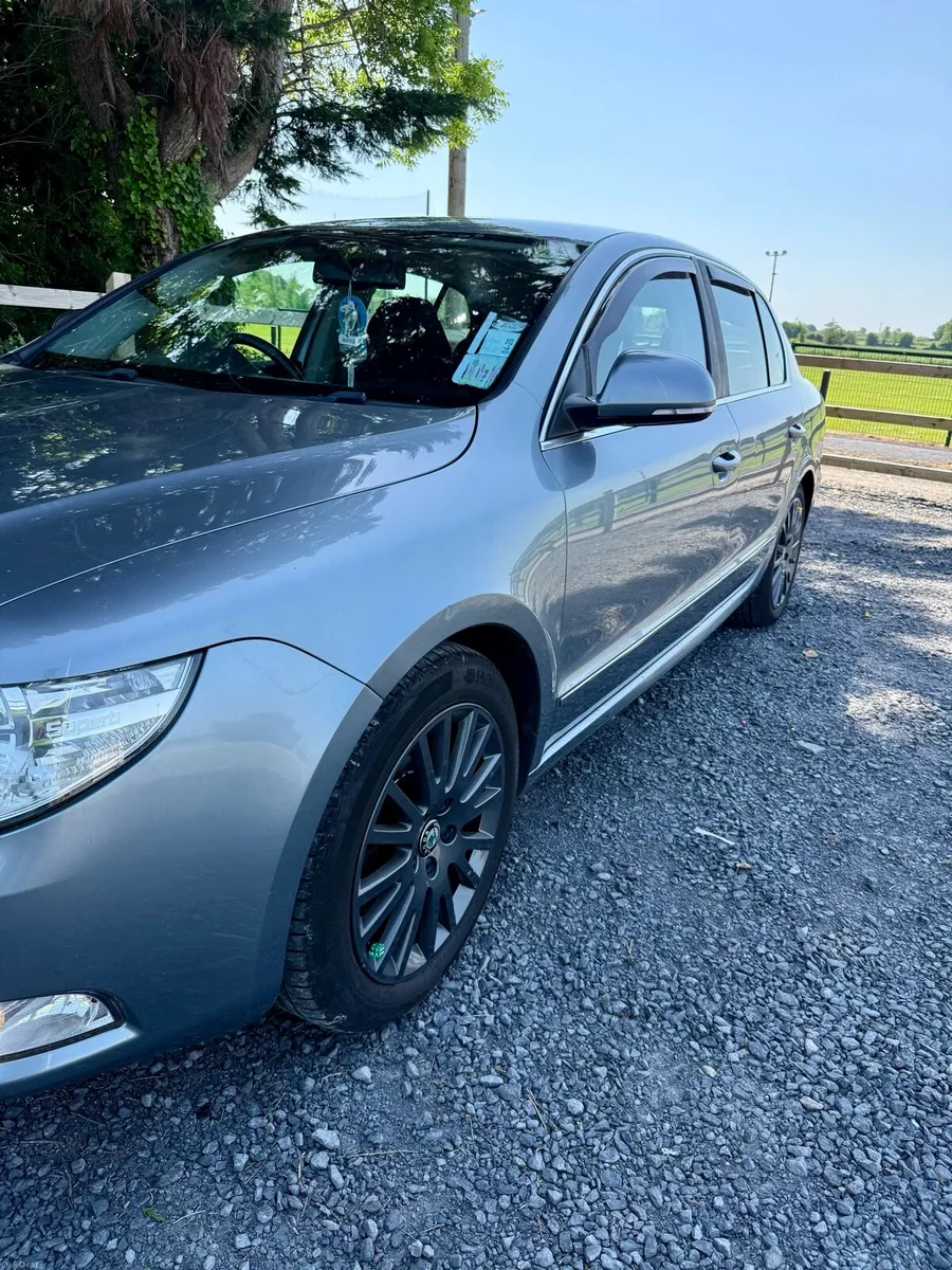 Skoda Superb - tax/test/fsh - €4250 - Image 4