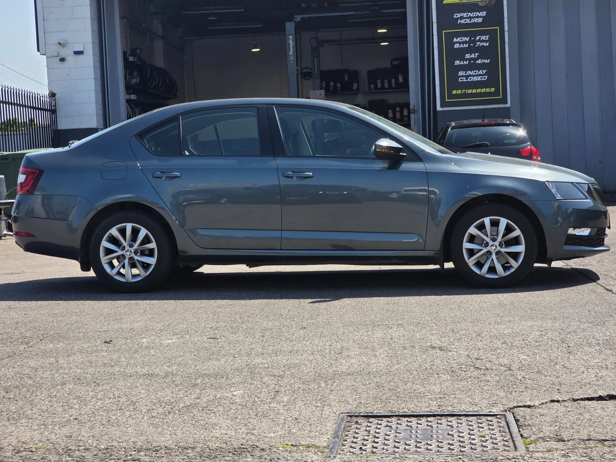 Skoda Octavia 1.0 TSI Ambition - Image 2