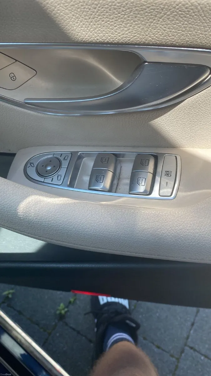 Mercedes-Benz E-Class 2017 - Image 6