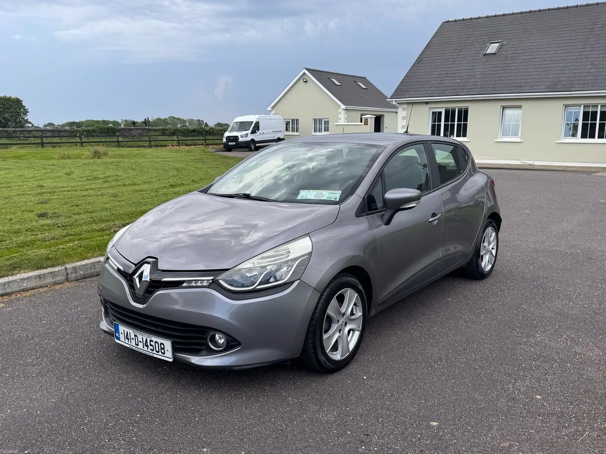 2014 RENAULT CLIO PETROL - Image 2