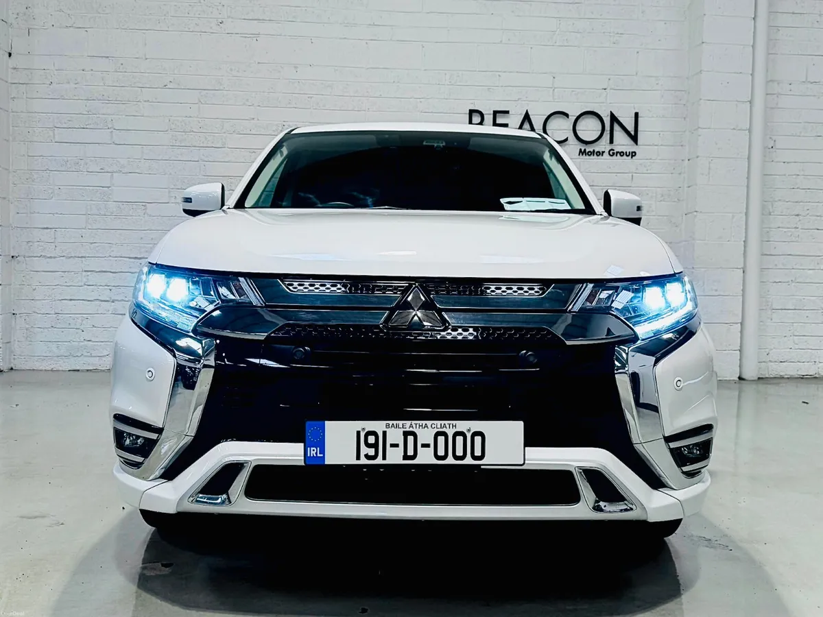 *45,000 MILES*2.4 AUTO HYBRID PLUG-IN*4X4*MITSUBIS - Image 4