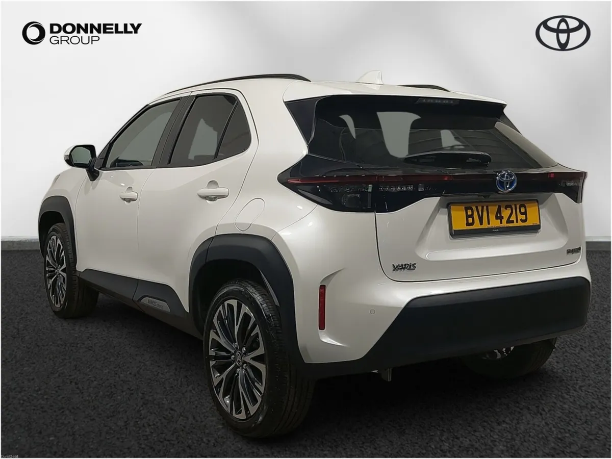 Toyota Yaris Cross Estate Excel - Image 2