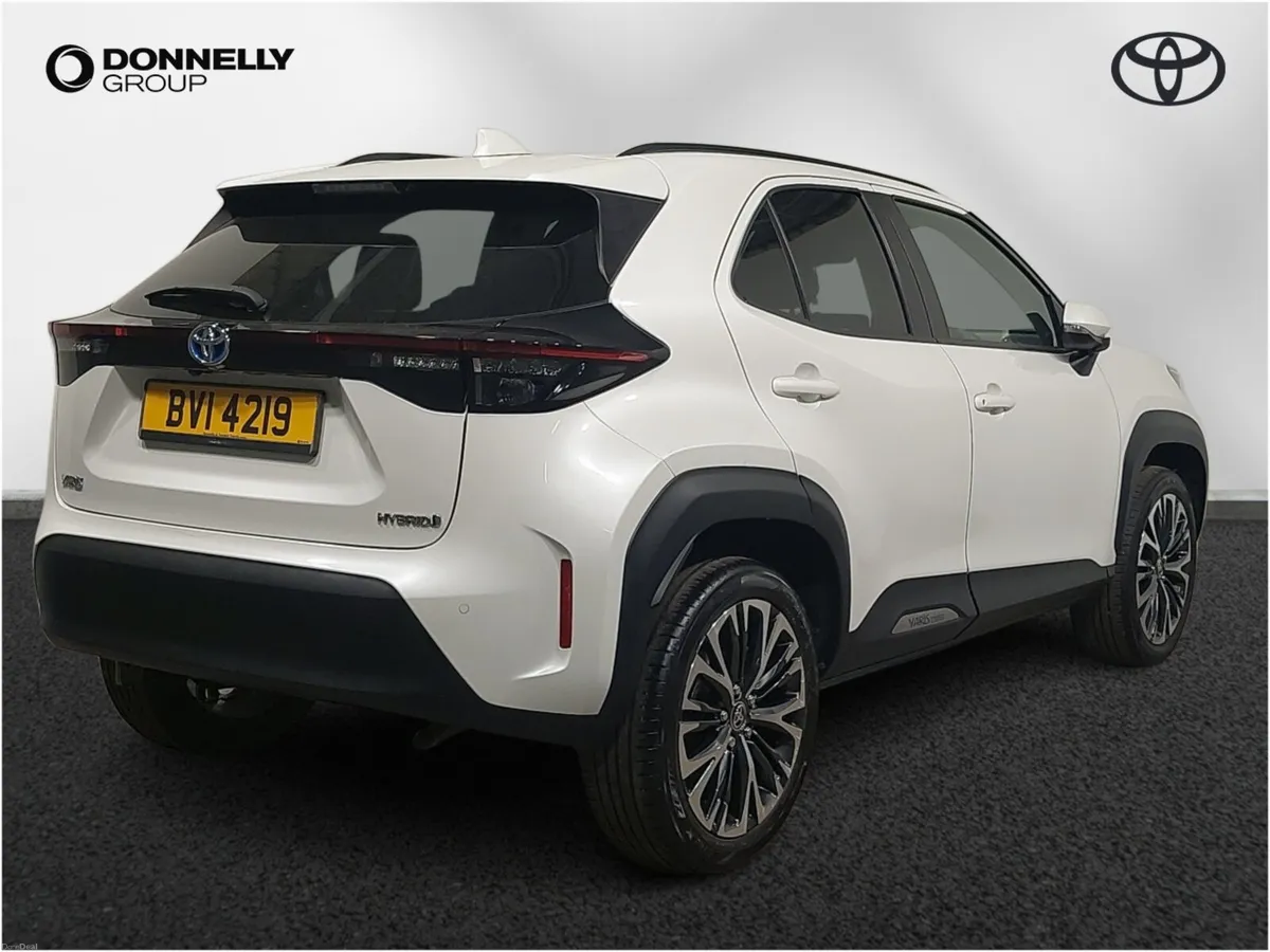 Toyota Yaris Cross Estate Excel - Image 4