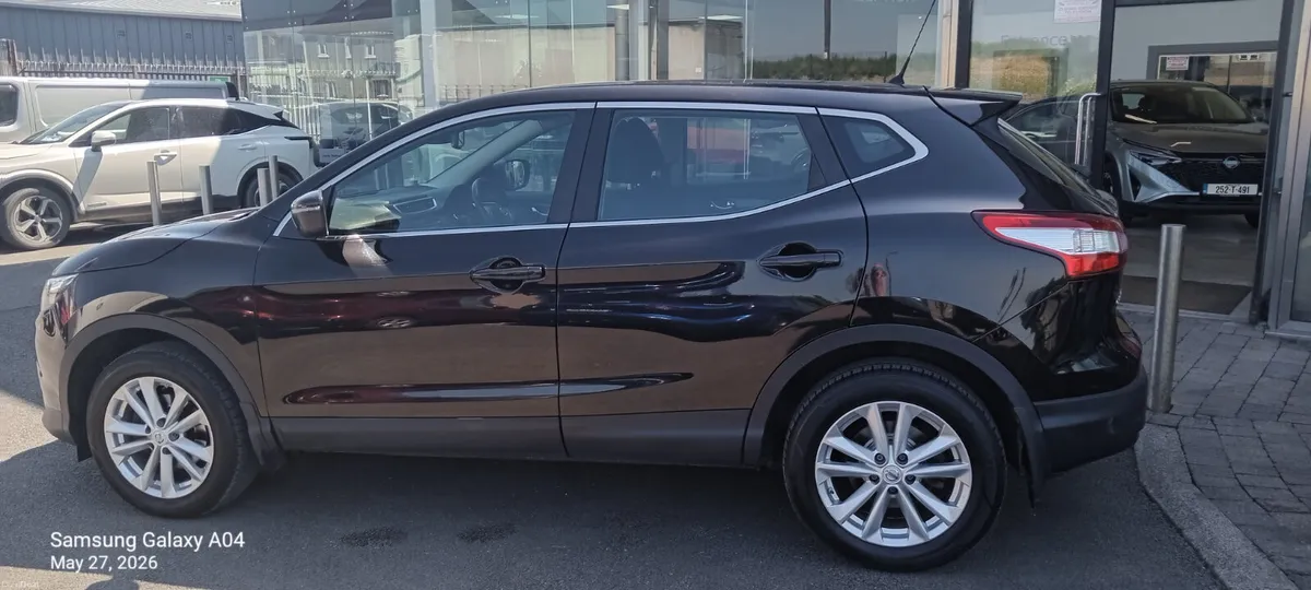 Nissan Qashqai 2015 - Image 2