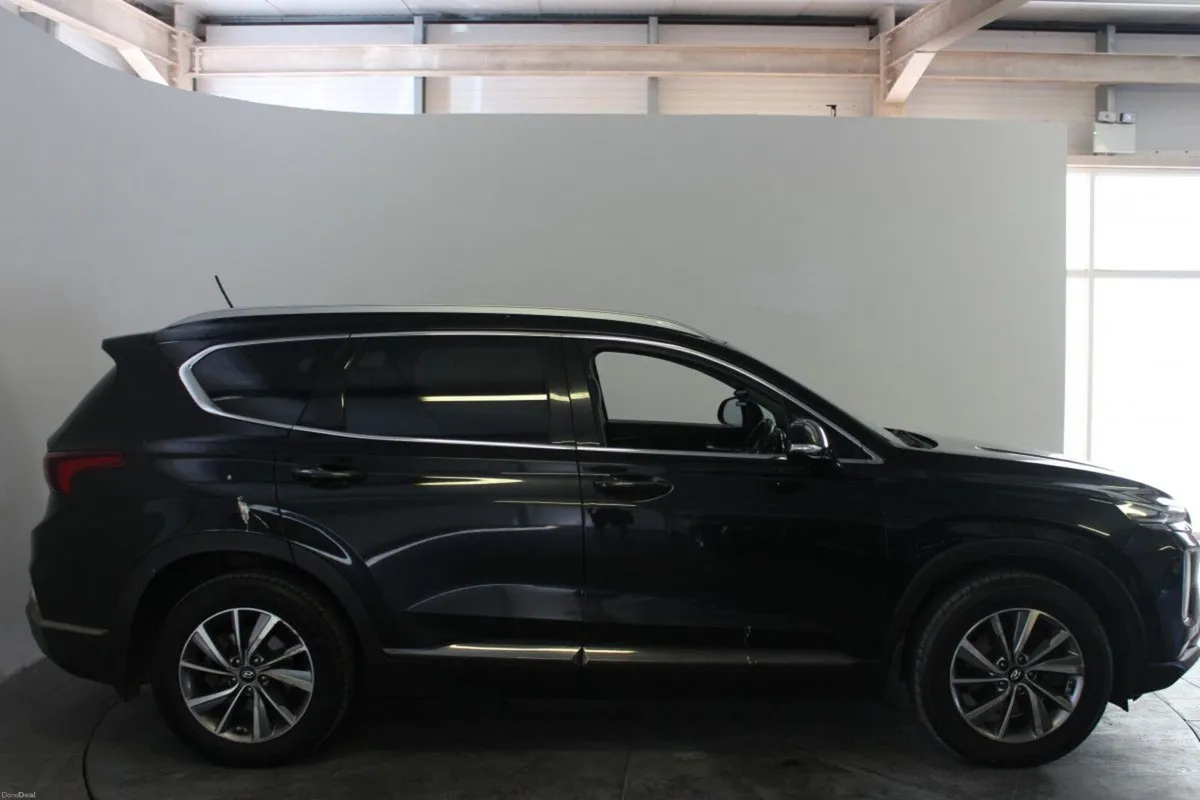 Hyundai Santa Fe 2.2 CRDi 4WD Executive Plus - Image 3