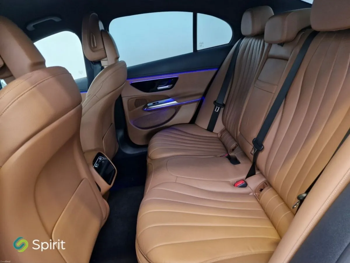 Mercedes-Benz E-Class E 220 D MHEV AMG Line Plus* - Image 5