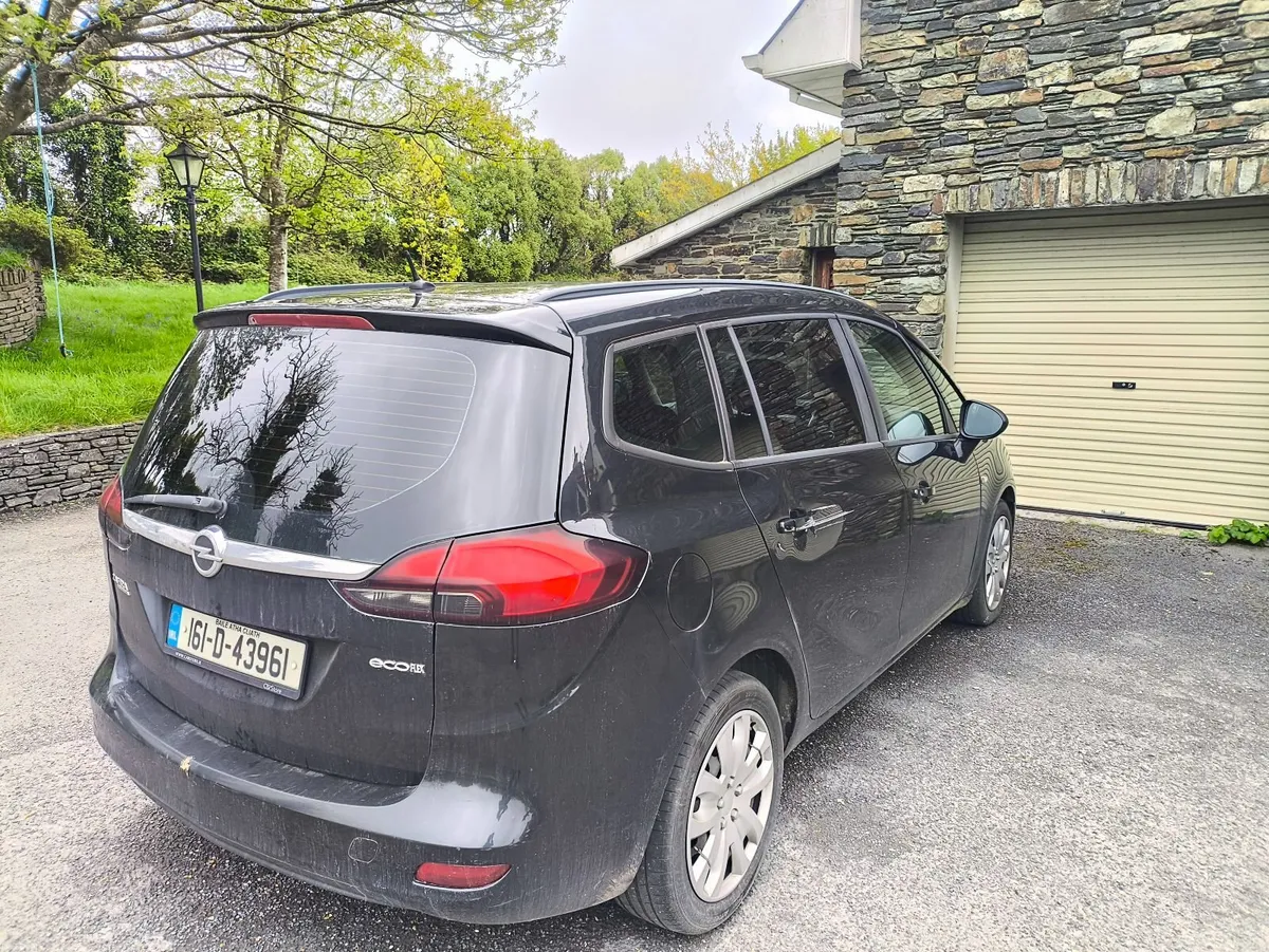 Opel Zafira 2016 - Image 2