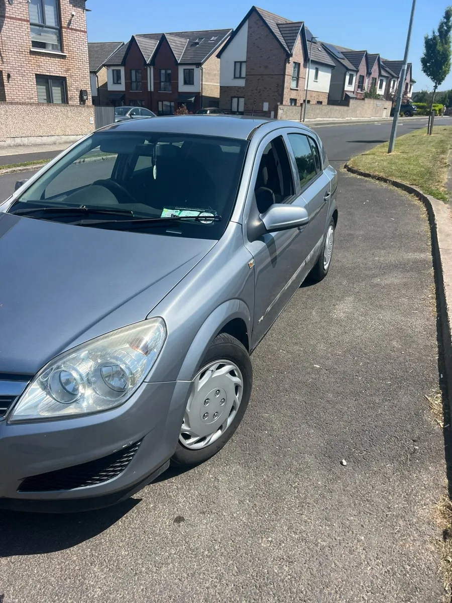 Astra 2009 - Image 2