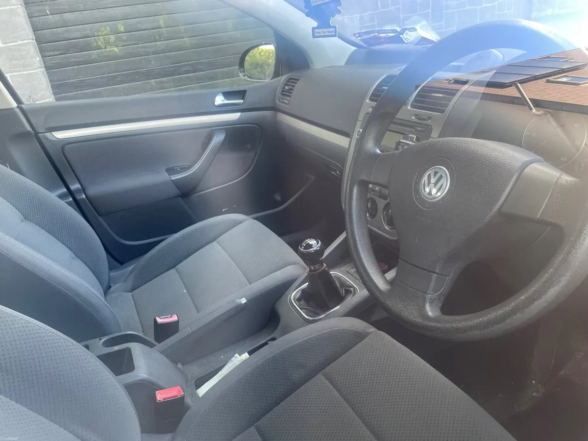 Volkswagen Golf 2008 - Image 2