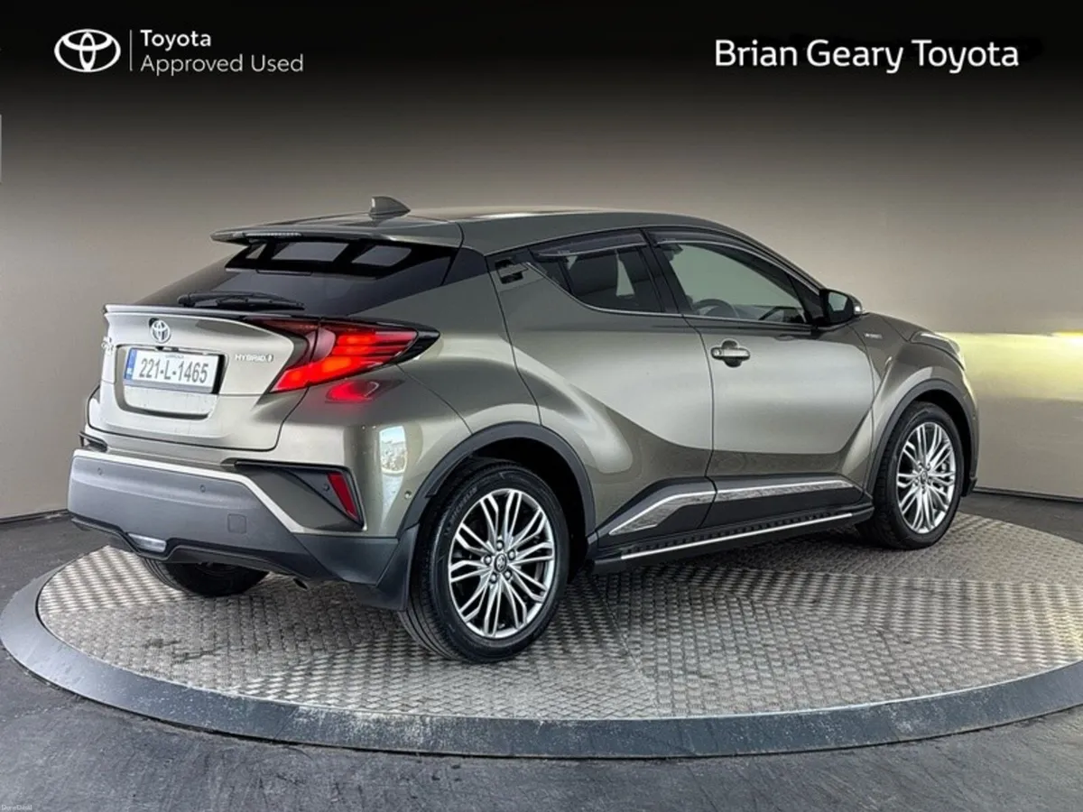 Toyota C-HR HYBRID SOL - Image 2
