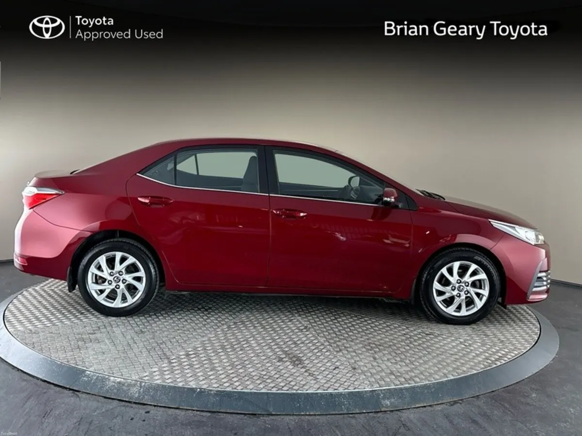 Toyota Corolla 1.4 D4D LUNA - Image 3