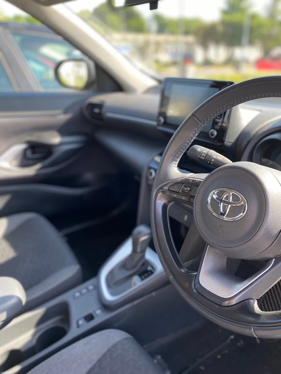Toyota Yaris Cross 2023 - Image 2