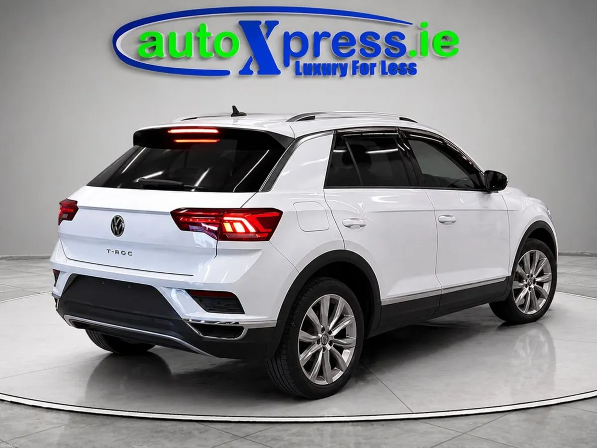 Volkswagen T-Roc 2.0 SPORT TDI, Low Mileage, Roof - Image 3