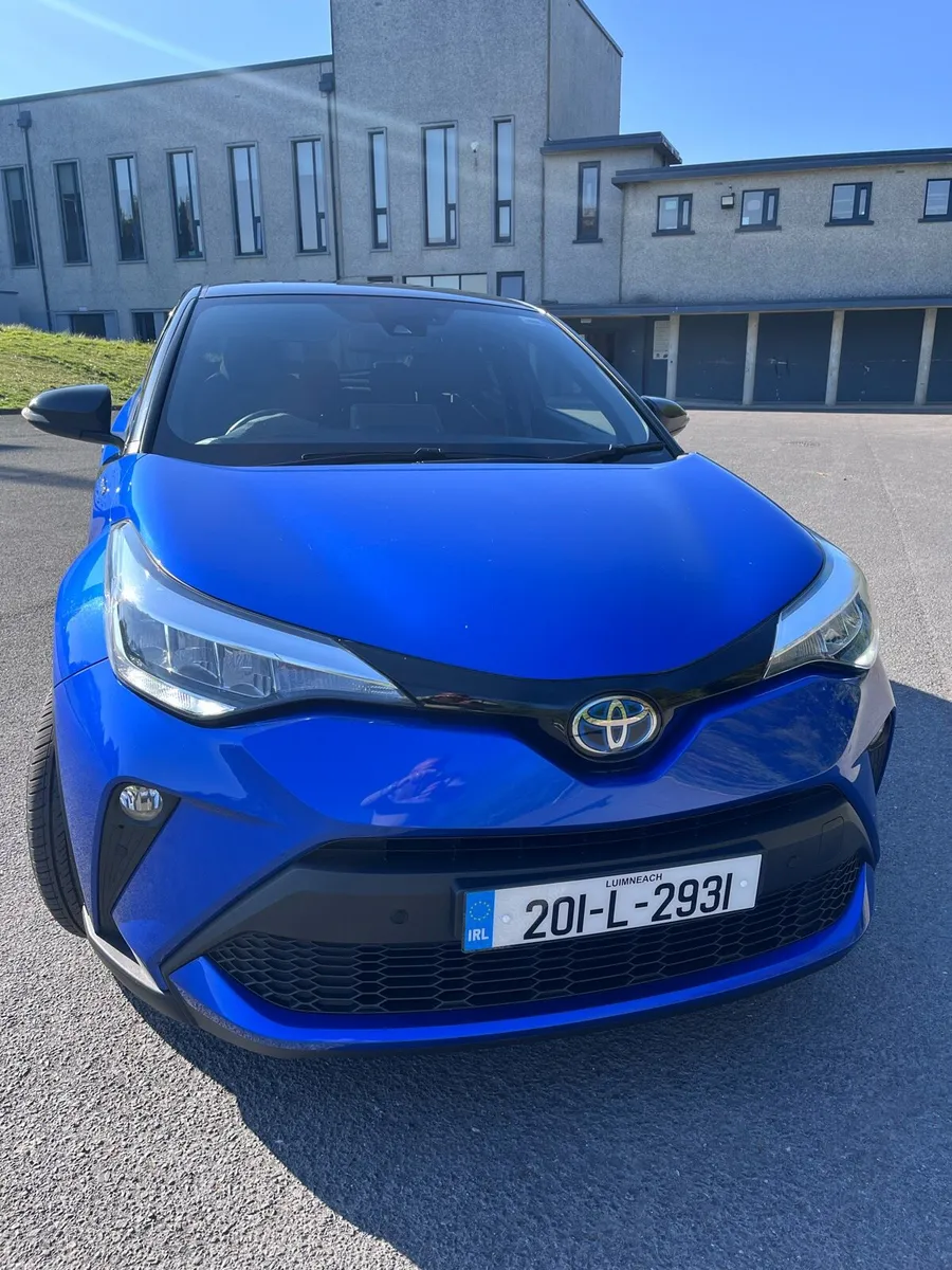 Car - Image 2