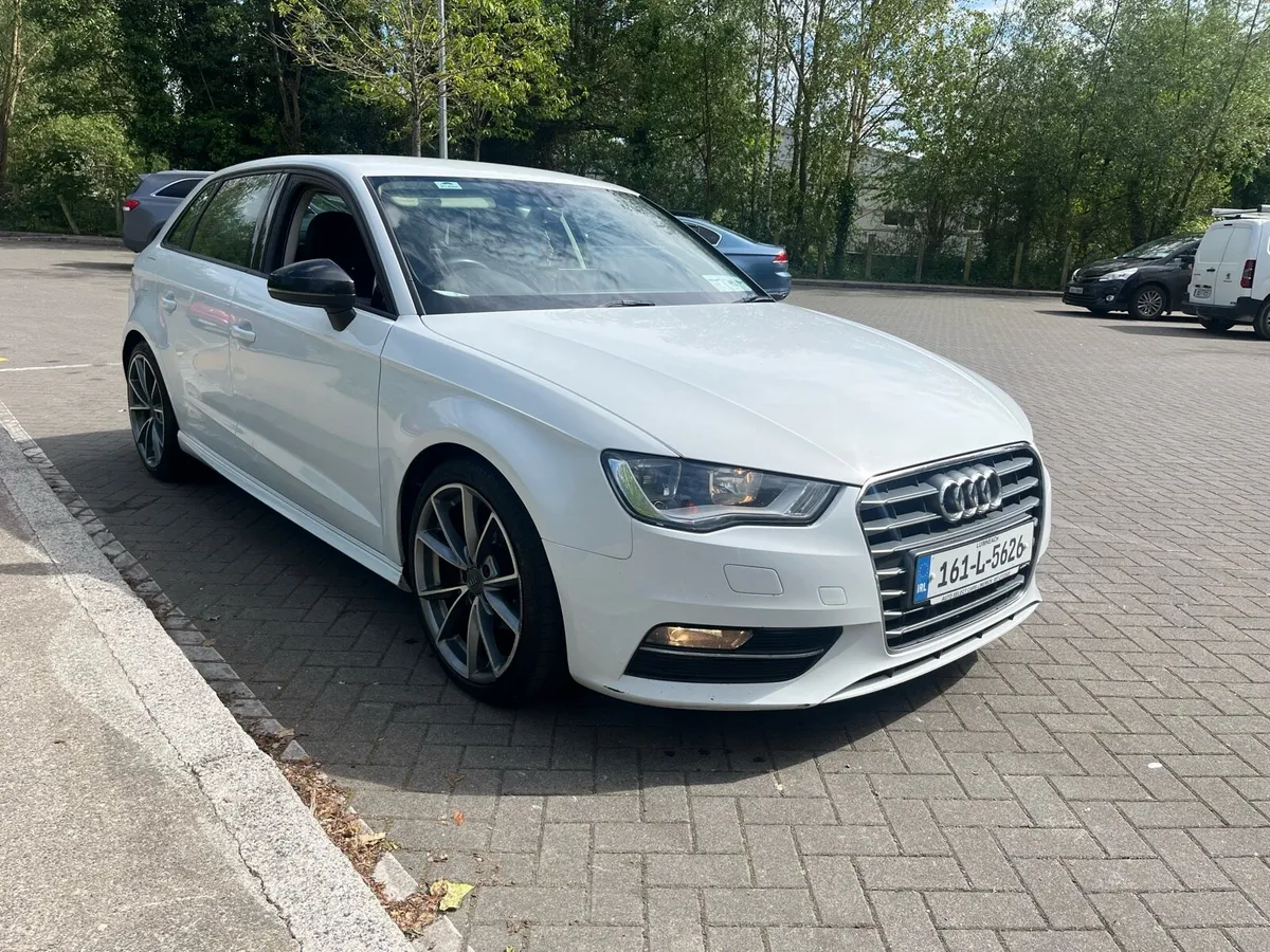 Audi a3 sport back 1.6 diesel - Image 1