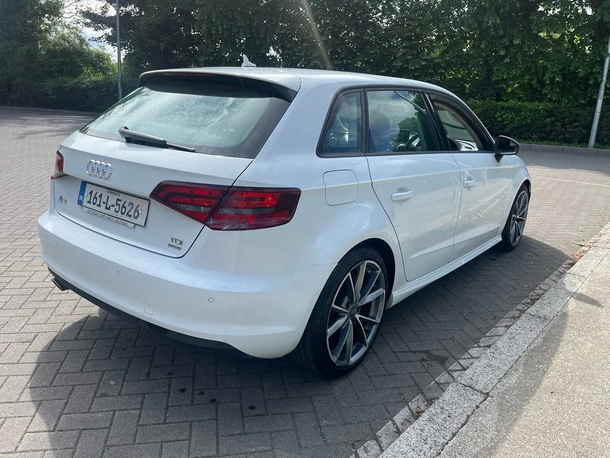 Audi a3 sport back 1.6 diesel - Image 4
