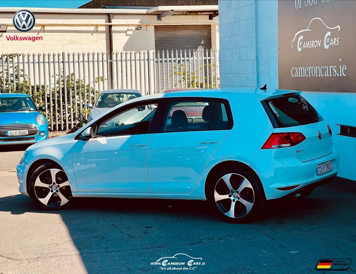 VOLKSWAGEN GOLF AUTOMATIC ALPINE WHITE - Image 4