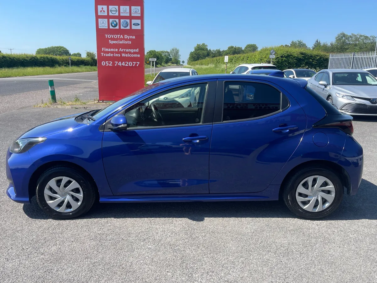 2022-2 Toyota Yaris - Image 4