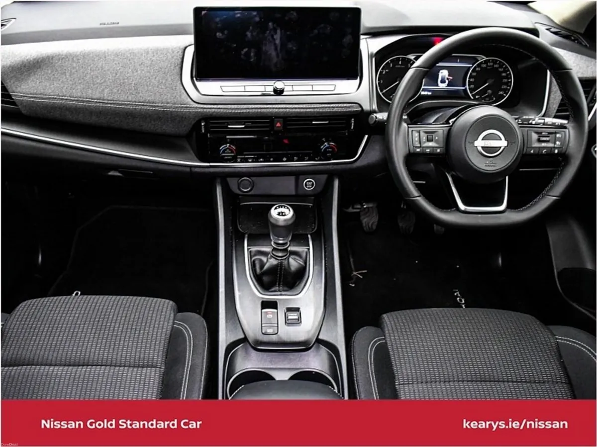 Nissan Qashqai 1.3 PET MILD HYBRID SV WITH COLD PA - Image 4