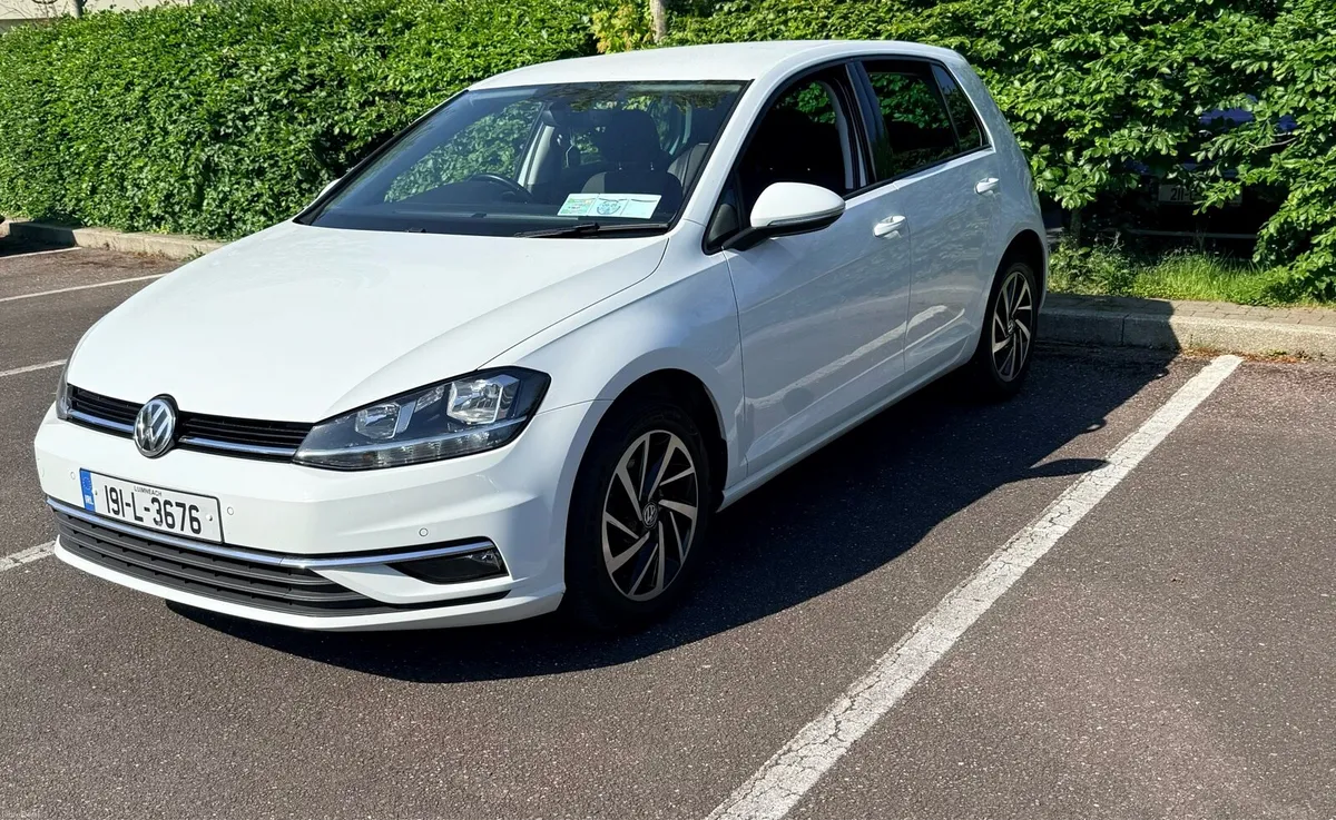 2019 Volkswagen Golf Match 1.6 TDI - Manual - Image 2