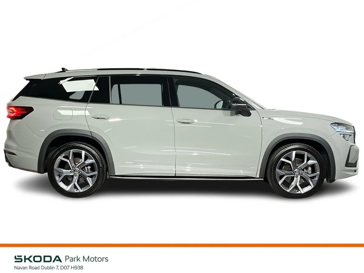 Skoda Kodiaq Sportline DSG 4x4 2.0TDI 190BHP - Rev - Image 6