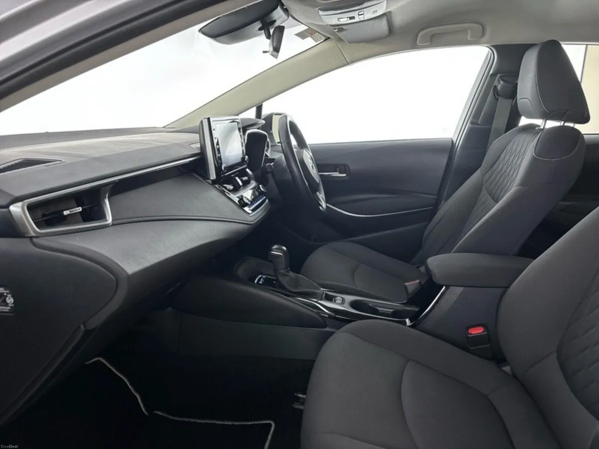 Toyota Corolla HYBRID LUNA SALOON - Image 6