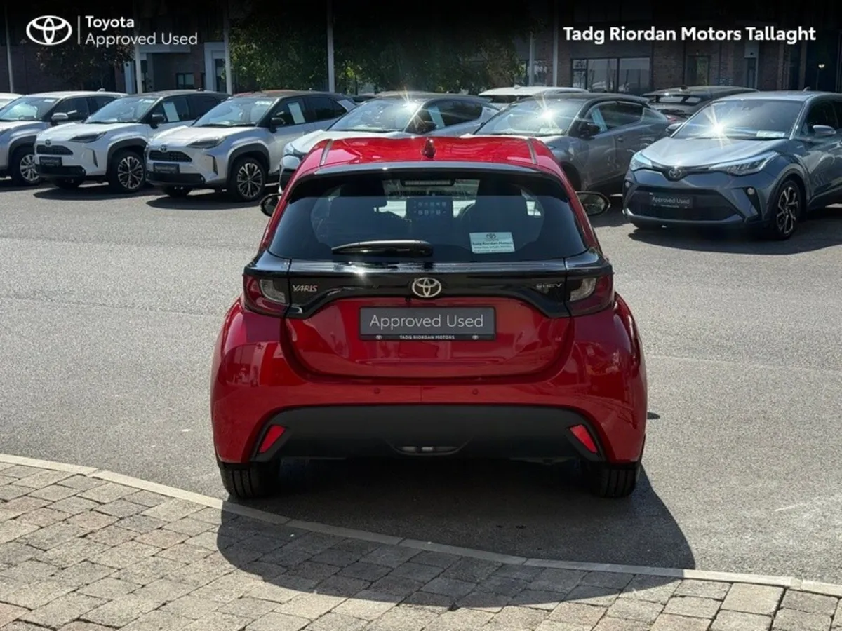 Toyota Yaris HYBRID 1.5 LUNA 115hp *** 1 OWNER FRO - Image 5