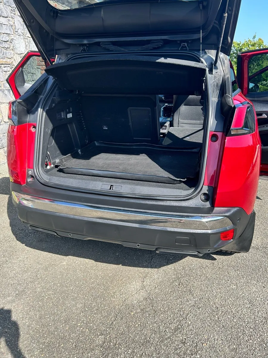 Car - Image 4