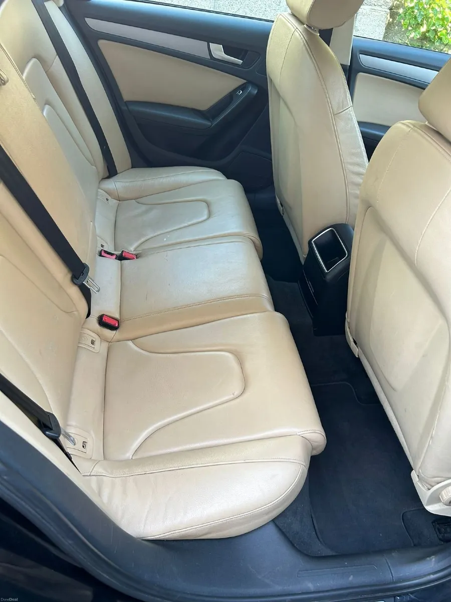 Audi A4 2013 Automatic - Image 3