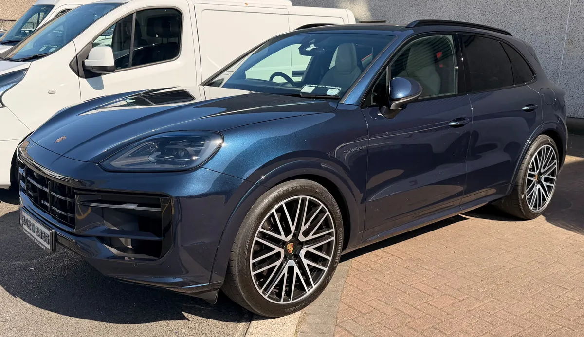242D Porsche Cayenne 470Bhp Top Spec - Image 1