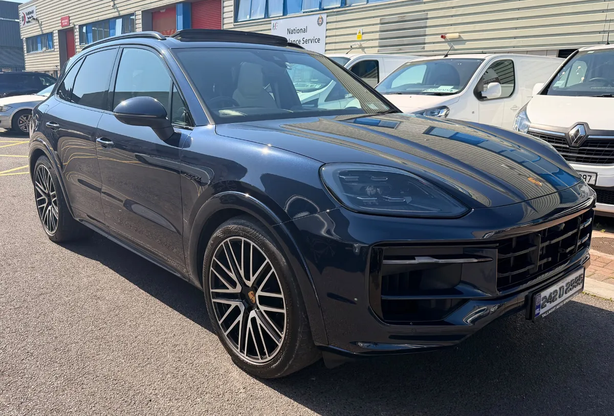 242D Porsche Cayenne 470Bhp Top Spec - Image 6