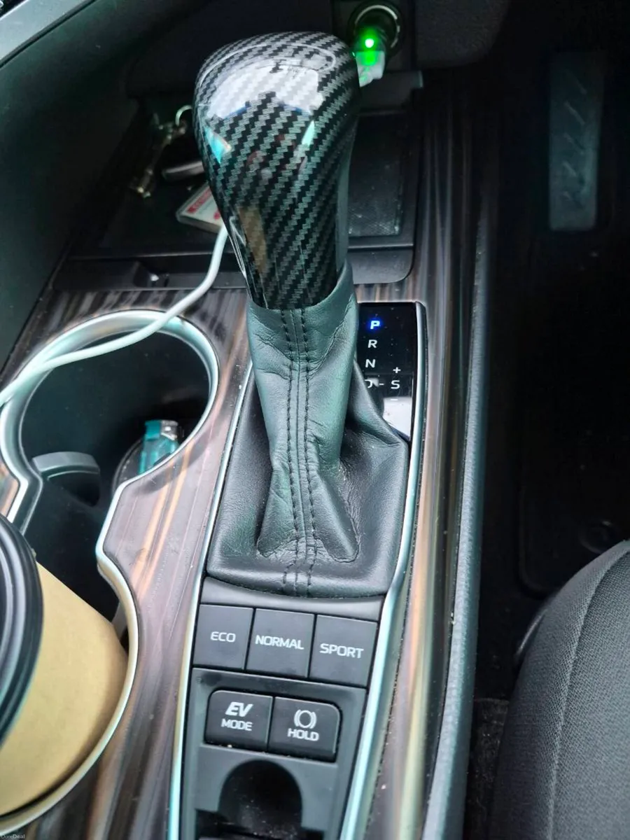 Toyota Camry - Image 5
