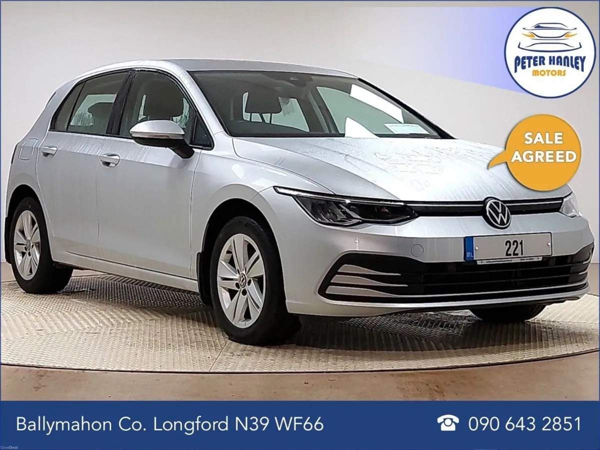 Volkswagen Golf Golf Life Tsi  Life  1.0 TSi 110 S - Image 1
